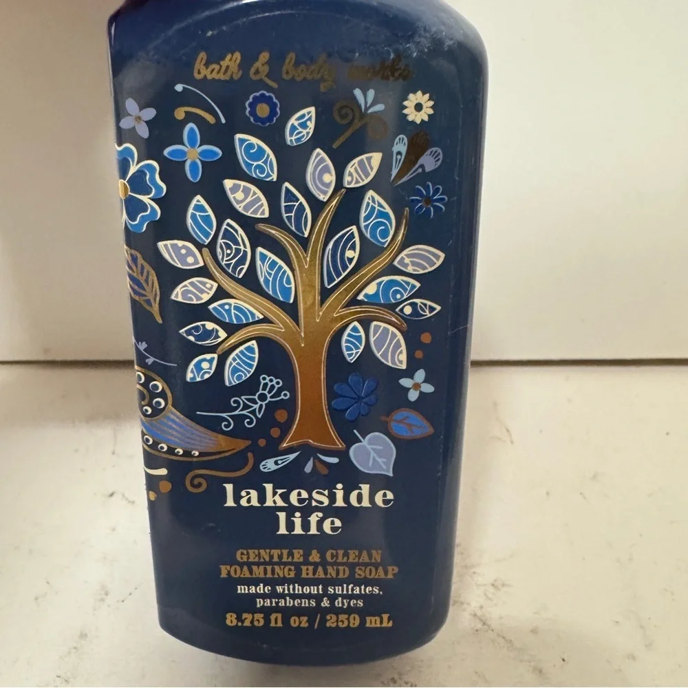 Bath Body Works Lakeside Life Gentle & Clean Foaming Hand Soap 8.75 OZ